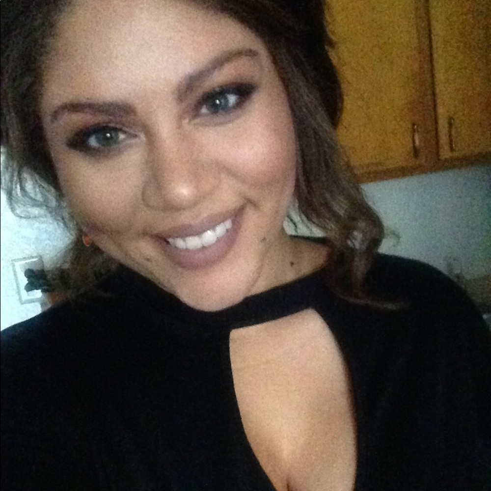 Meet your Posher, Mercee